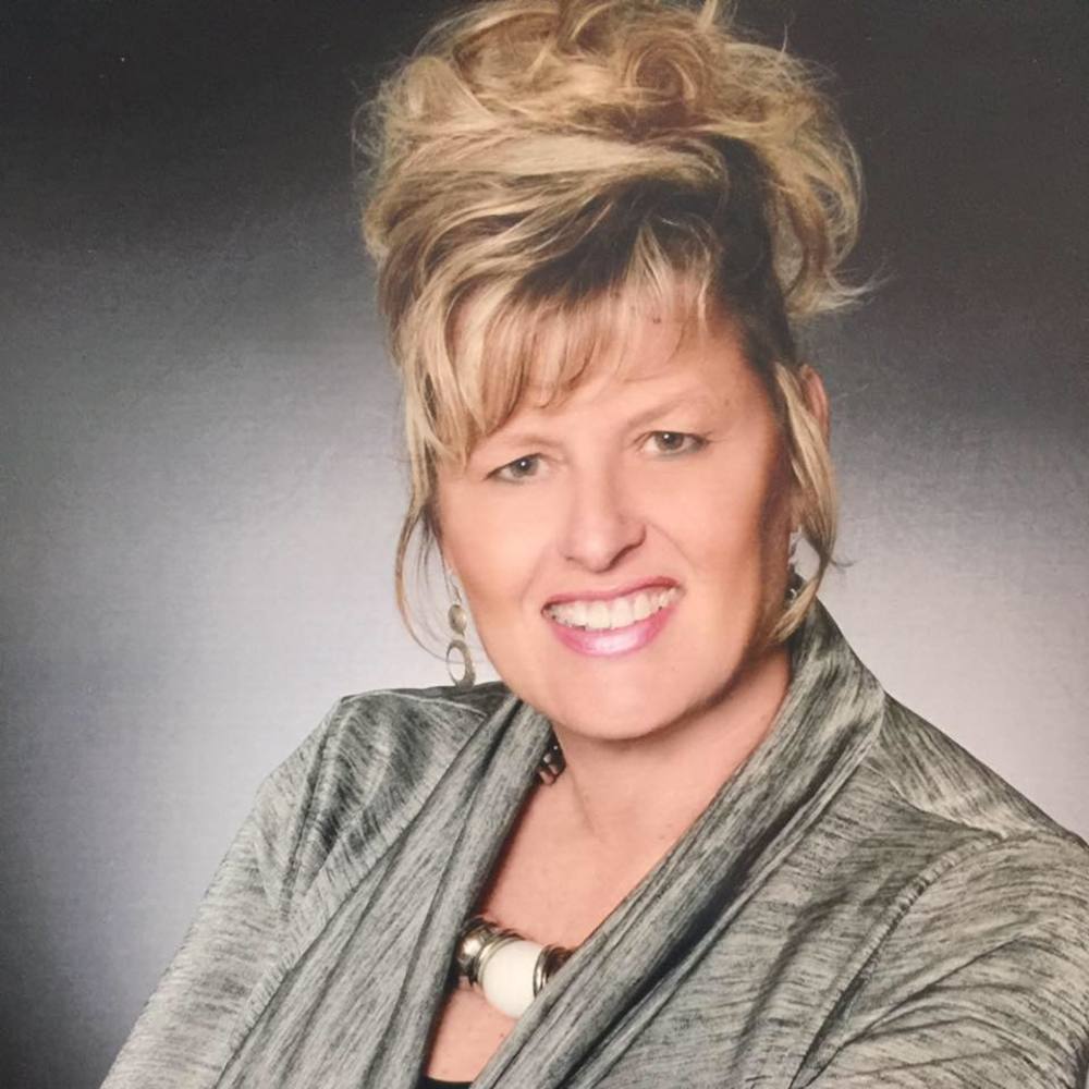 Meet your Posher, Gina